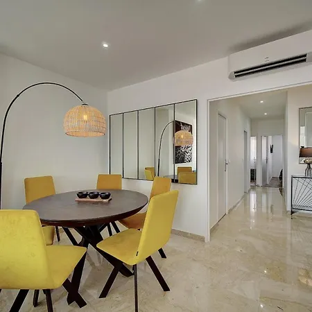 Апартаменты 3 Pieces Emplacement Et Vue Mer Exceptionnels ! A2B227 Канны