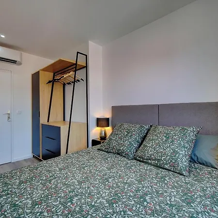 Апартаменты 3 Pieces Emplacement Et Vue Mer Exceptionnels ! A2B227 Канны